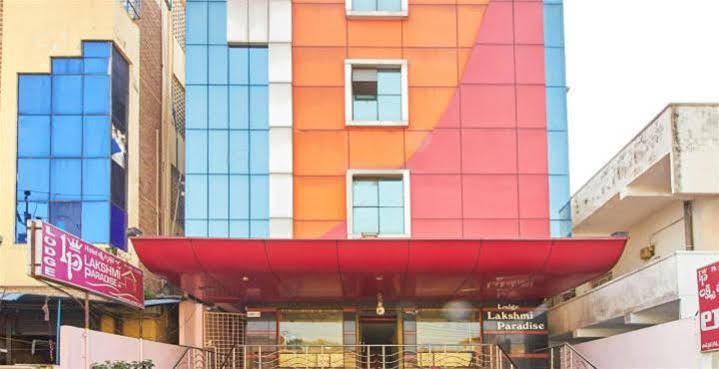 Oyo Hotel Lakshmi Paradise Visakhapatnam Exterior foto